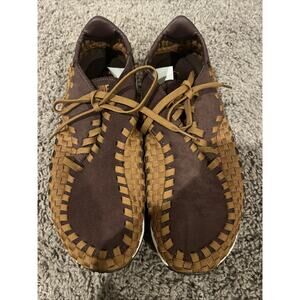 Nike Footscapes Woven Brown (men’s size 10)